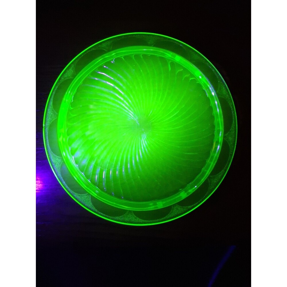 Anchor Hocking Spiral Green Uranium Glass 10" Footed Cake Plate Depression